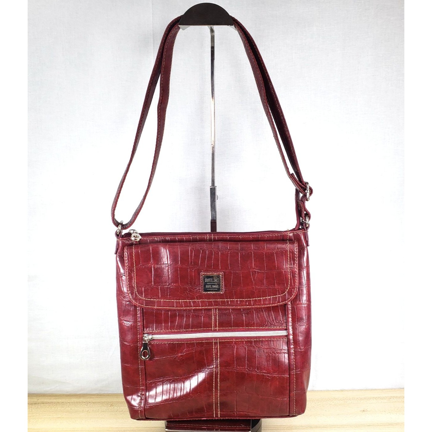 Relic By Fossil Red Faux Leather Croc Adjustable Crossbody Purse Shoulder Bag